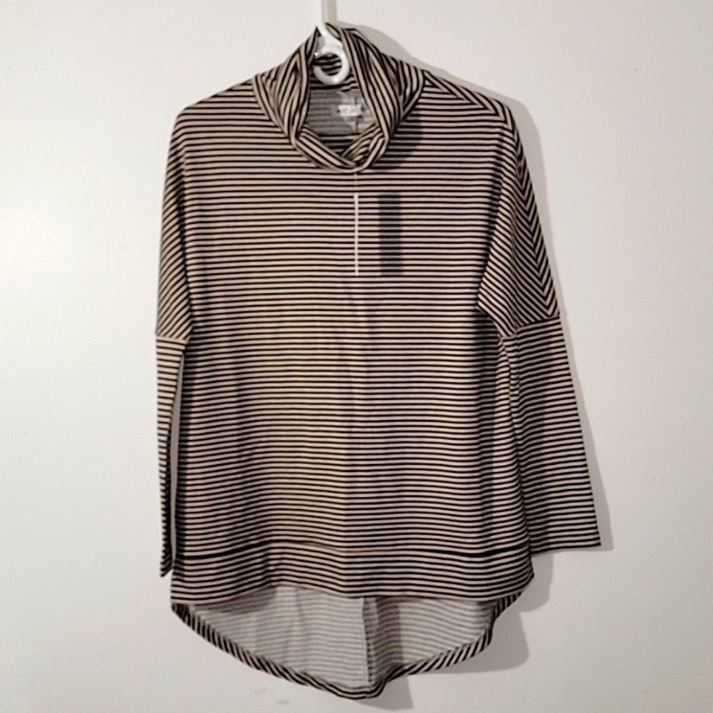 Downeast Slow & Steady Tunic top High-Low Stripe Small Jersy